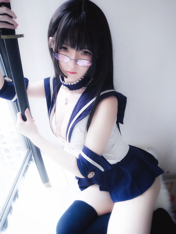 武士刀与水手服 - 一小央泽