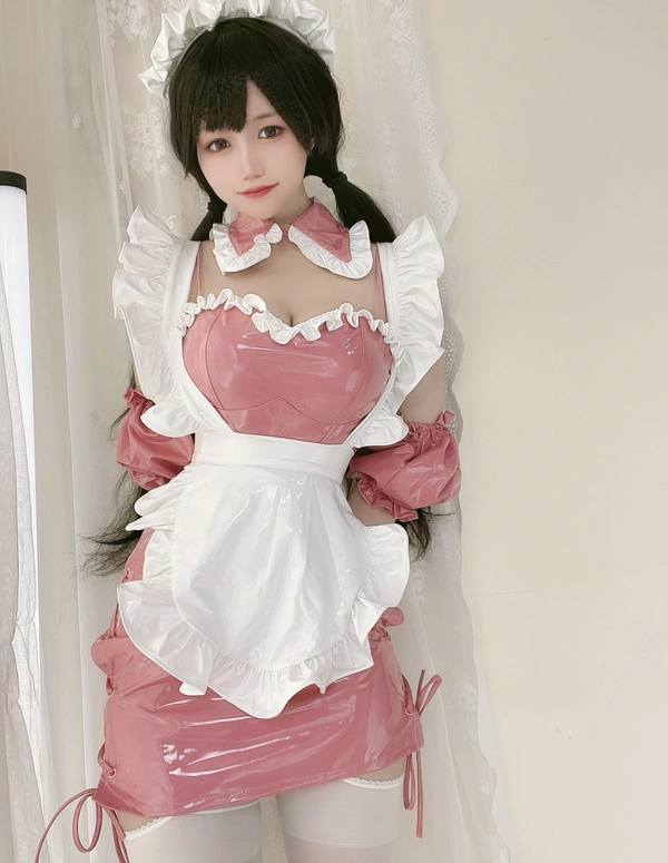 粉色漆皮女仆 - 小仓千代w