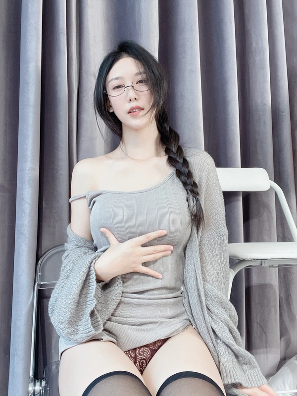 宅女 - 抖娘-利世