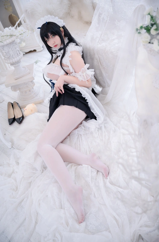 碧蓝航线 不挠女仆没干劲的小姐姐 - Meroko_魅瞳